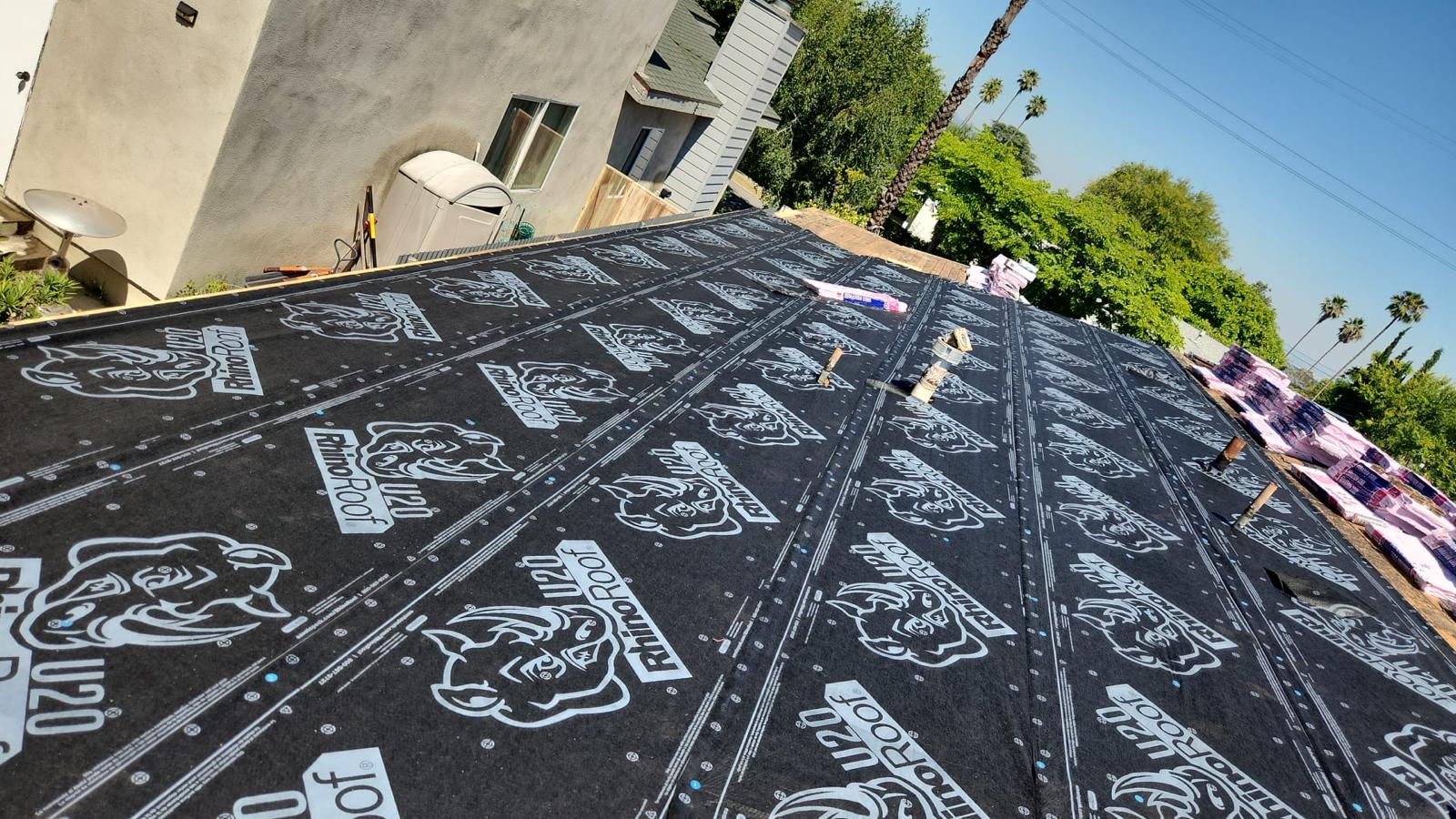 Leake in roof in Los Angeles | Valley Roofing